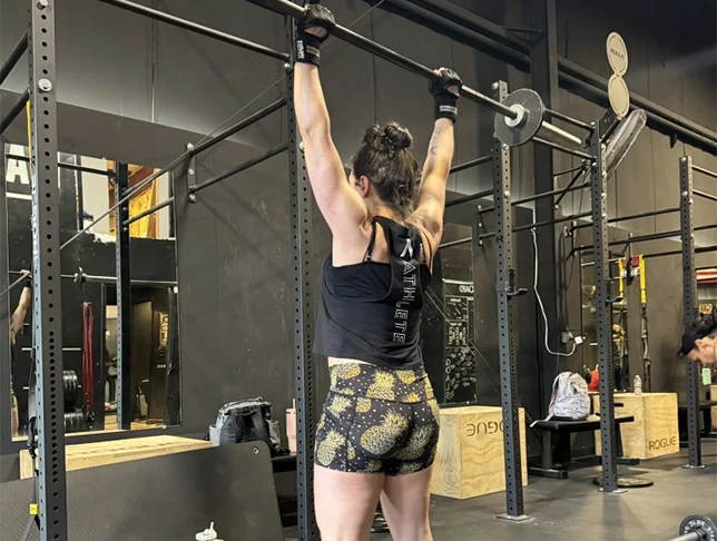 woman lifting weights at Lift Health and Fitness